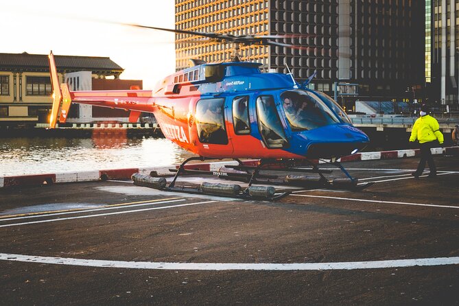 Manhattan Sky Tour: New York Helicopter Flight - The 15-Minute Loop: How Manhattan Flashes By From Above