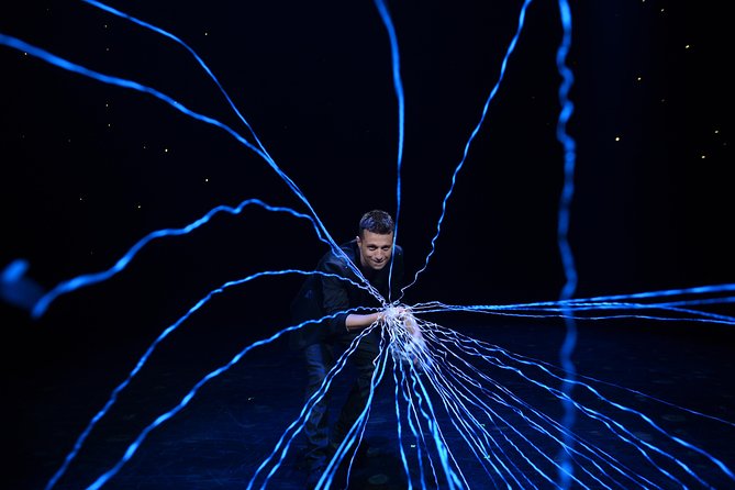 Mat Franco Magic Reinvented Nightly at the LINQ Hotel and Casino - Where the show actually happens inside the LINQ