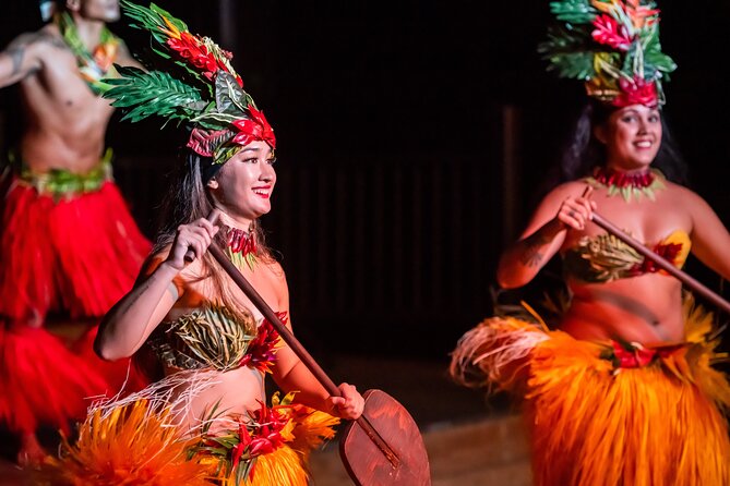 Maui Luau: Gilligans' Island Luau in Kihei - Comfort, Views, and Outdoor Reality at a Golf Club Patio
