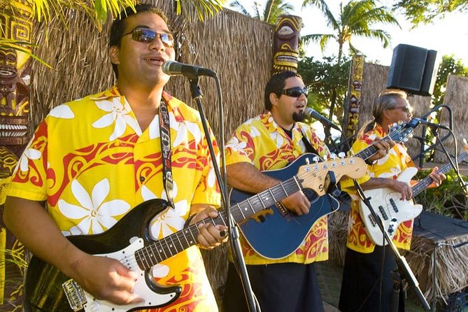 Maui Nui Luau at the Sheraton Maui Resort & Spa - Dinner buffet: self-service Hawaiian cooking, what to expect