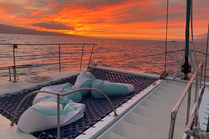 Maui: Original Sunset Cruise with Open Bar from Ka’anapali Beach - What the open bar really means at sunset