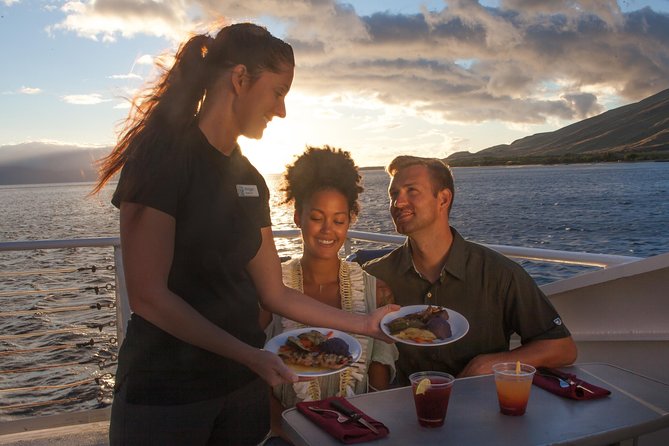 Maui Premium Dinner Cruise: Four Course Dining Experience - Service and Small Wins: Staff, Photographer, and That Easy Romantic Feel