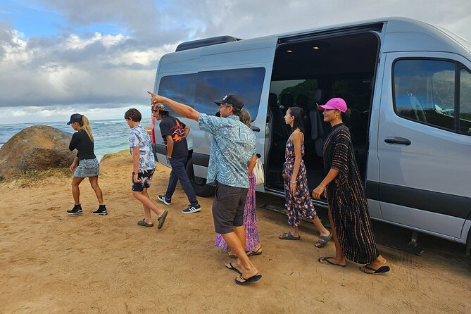 Maui: Road to Hana Adventure with Farm to Table Lunch - Why the small-van Road to Hana format matters