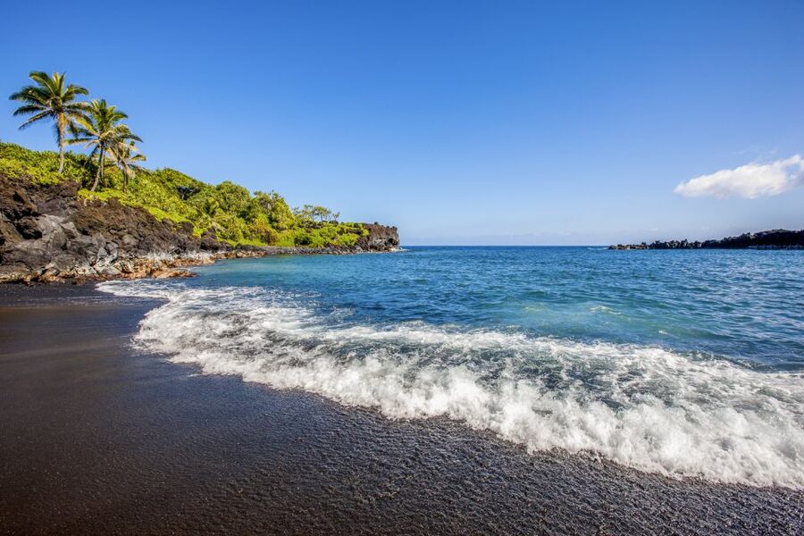 Maui: Small-Group Road to Hāna Sightseeing Tour - Waiʻānapanapa State Park and Black Sand Beach time