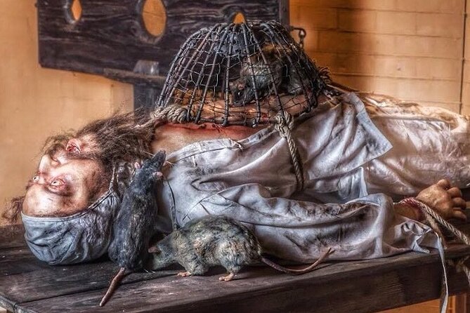 Medieval Torture Museum with Ghost Hunting and Tiny Art Gallery - Ghost Hunting in the Museum: AR App Gameplay, How Scary It Really Is