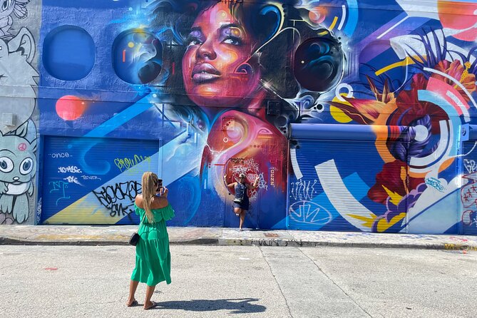 Miami All-In-One: City Sightseeing & water taxi experience - Wynwood Walls And Street Art Time: Famous Murals, Short Windows