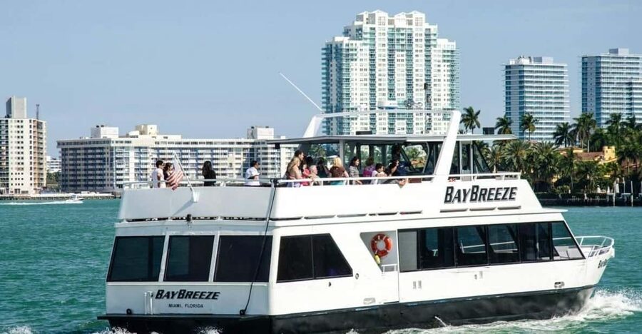 Miami: Biscayne Bay Millionaire's Homes Sightseeing Cruise - Main Deck Comfort vs Top Deck Air, and How to Choose Your Spot