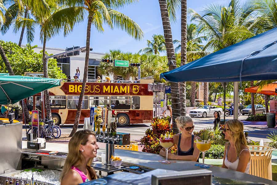Miami: Everglades Experience, Bay Cruise & Open-Top Bus Tour - Meeting Points and Timing: Soundscape Park vs Bayside Marketplace