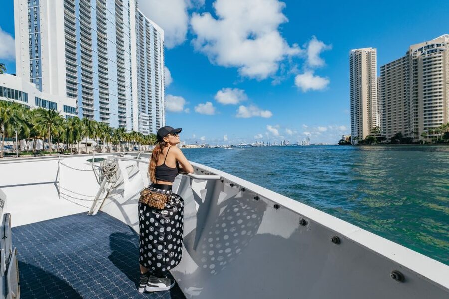 Miami: Half-Day Open-Top Bus Tour Plus Biscayne Bay Cruise - Millionaire’s Row and the celebrity-home shoreline: choose your deck for the right feeling