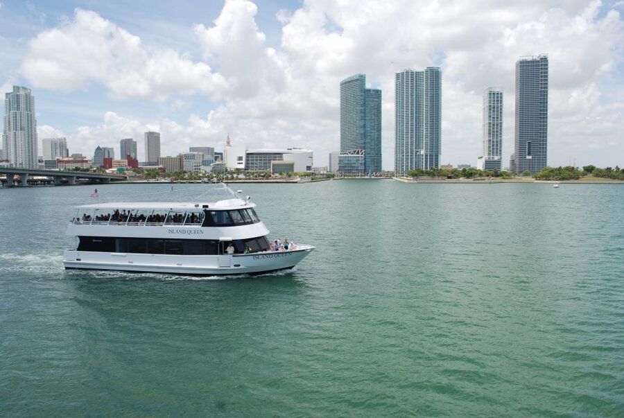 Miami: Hop-on Hop-off Open-top Bus Tour and Optional Cruise - The day route stops I’d build around: Bayside, South Beach, Design District, Wynwood, Downtown, Little Havana