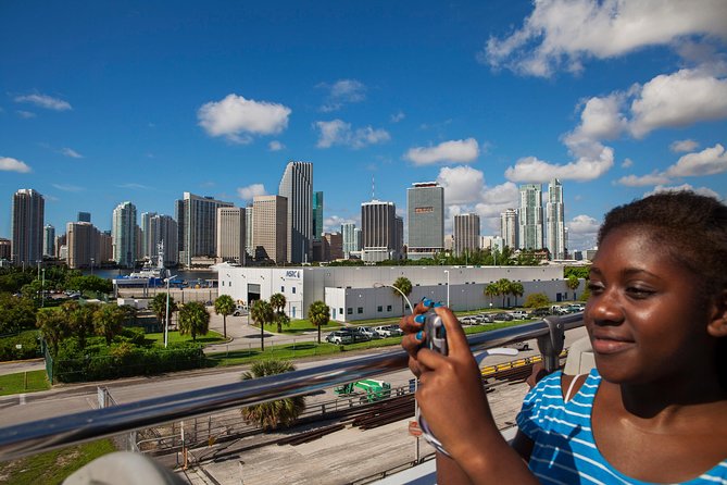 Miami: Hop-on Hop-off Tour + Cruise & Free 1-Hour Bike Rental - Open-Top Comfort: Heat, Wind, and Rain Reality Check