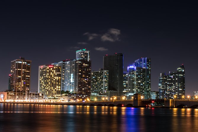 Miami: Open-top Bus Sightseeing Night Tour with Live Guide - Guides Make or Break It: Joel, Julio, and the Humor Factor