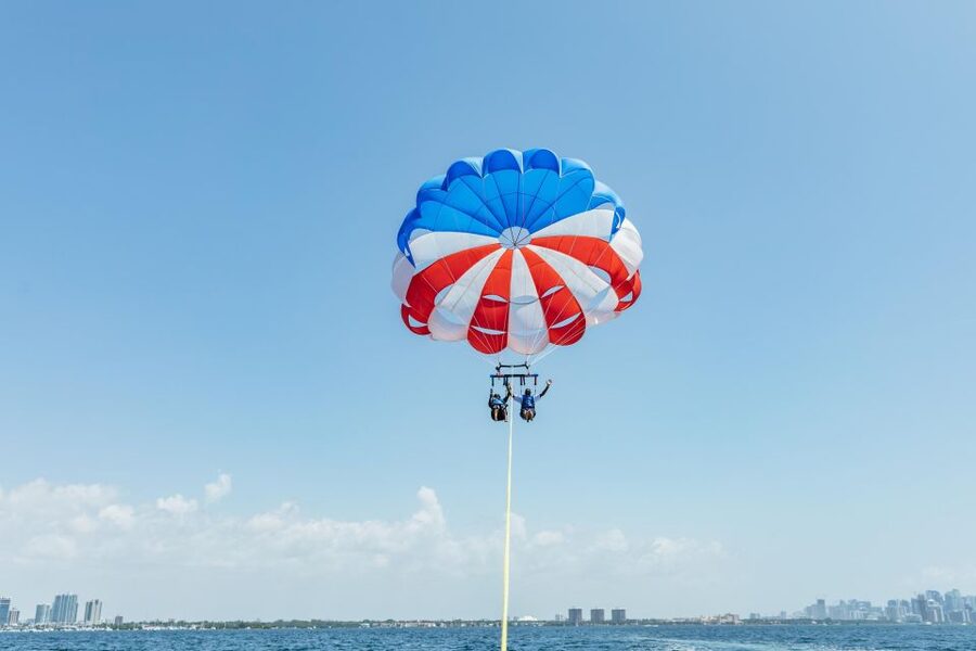 Miami: Parasailing Experience in Biscayne Bay - Getting Wet: Optional Cooling Off, Controlled Landing