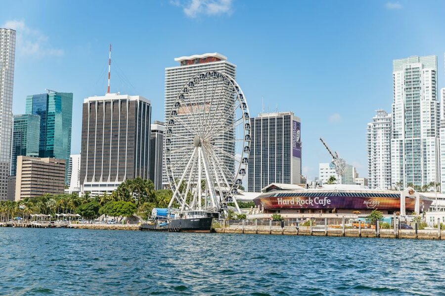 Miami: Sightseeing Speedboat Tour - Dress for Wind and Spray: How to Have Fun Without Regrets