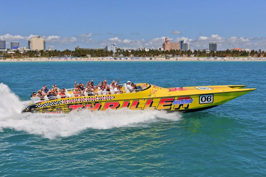 Miami: Sightseeing Speedboat Tour - Picture Stops and the Onsite Photo Pitch