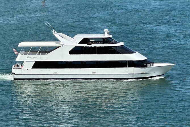 Miami Skyline Boat Cruise Past Millionaire's Homes Optional Stop - The Best Time to Go: Daylight Views vs Sunset Expectations