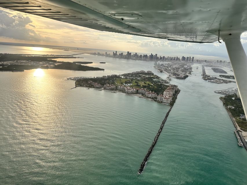Miami: South Beach Private 50-Minute Private Flight Tour - Your pilot and live narration: the difference between seeing Miami and learning it