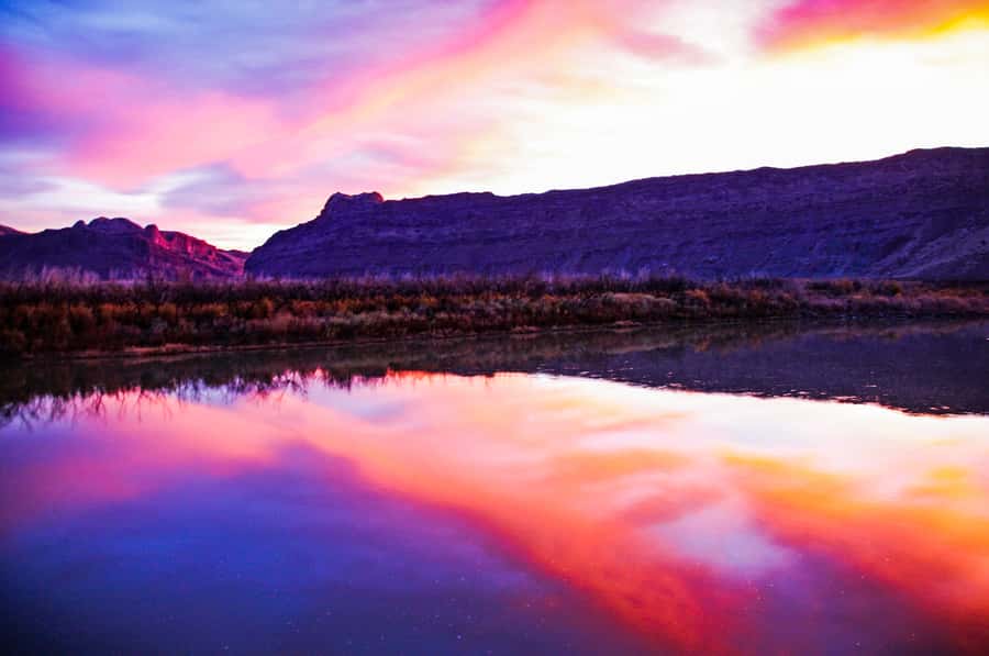 Moab: Colorado River Dinner Cruise with Music and Light Show - The Stars Are Not a Bonus, They Are Part of the Show