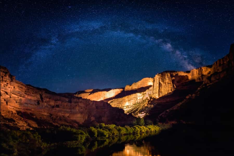 Moab: Colorado River Dinner Cruise with Music and Light Show - What to Expect From the Timing and Logistics