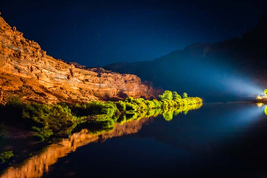 Moab: Colorado River Dinner Cruise with Music and Light Show - Dinner at the Water, Cowboy Dutch Oven Style