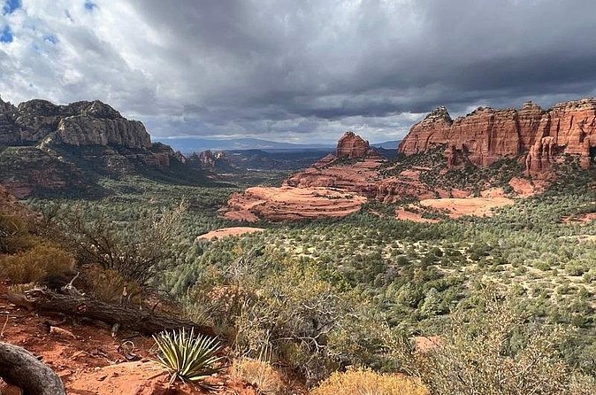Mogollon Rim Run Supreme Jeep Tour from Sedona - Conquering the Rim Crest at 7,000 Feet and the Photo-Powered Vista Stops