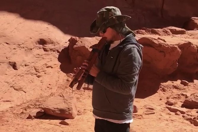 Monument Valley Backcountry Tour - Sun’s Eye, Petroglyphs, and Totem Pole to North Window