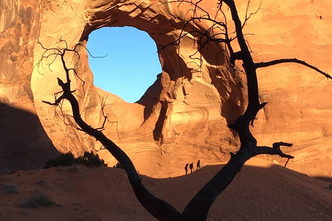 Monument Valley Extended Backcountry Tour - Pickup and timing: what your 8:30 am looks like