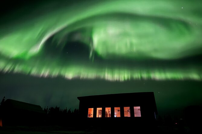 Mountaintop 360° Best Alaskan Cabin with Photography @Aurora Camp - Murphy Dome views: why they matter for aurora photos and your eyes