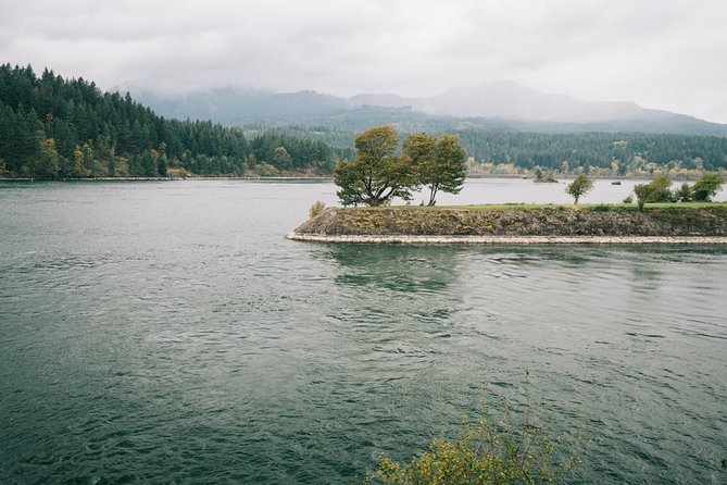 Multnomah Falls and Columbia River Gorge Waterfalls Tour Morning - Wahkeena Falls stop: a tiered cascade with a different personality