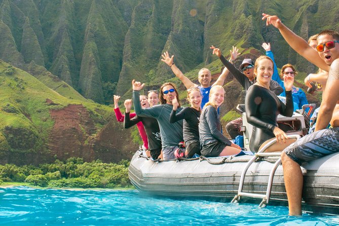 Na Pali Coast Half-Day Raft and Snorkel Adventure - Wildlife spotting on this raft: dolphins, turtles, and possible whales