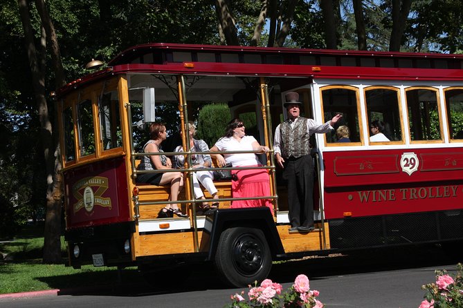 Napa Valley Wine Trolley Classic Tour - Rain, mechanical swaps, and how to stay comfortable all day