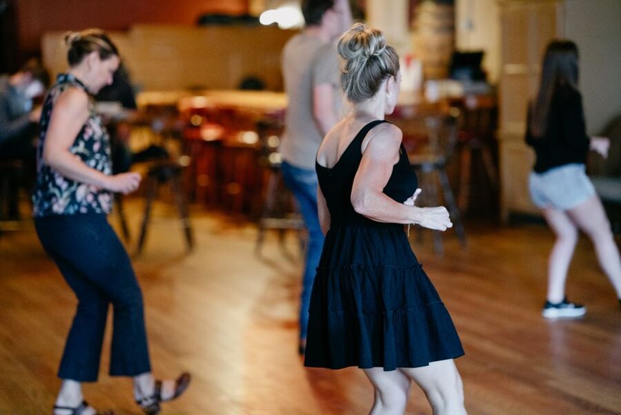 Nashville: Line Dancing Class with Keepsake Video - Where You Meet on Broadway (And How Not to Miss It)