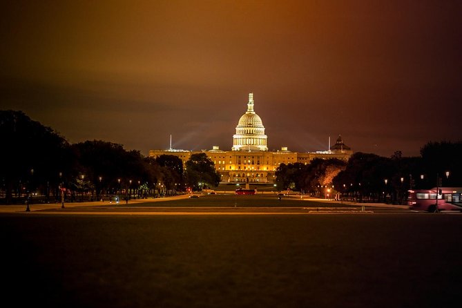 National Mall Monuments Night Tour with 10+ Stops, Entry Tickets - December bonus: holiday lights near the White House and Capitol