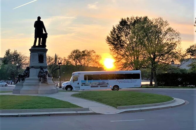 National Mall Night Tour with 10+ Monuments (Public or Private) - Comfort, Pace, and Who Might Want to Modify the Walking
