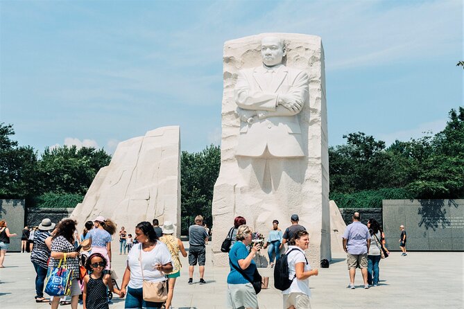 National Mall Tour with 10+ Stops, Boat Cruise, Entry Tickets - What to watch for: pacing, walking, and last-minute changes