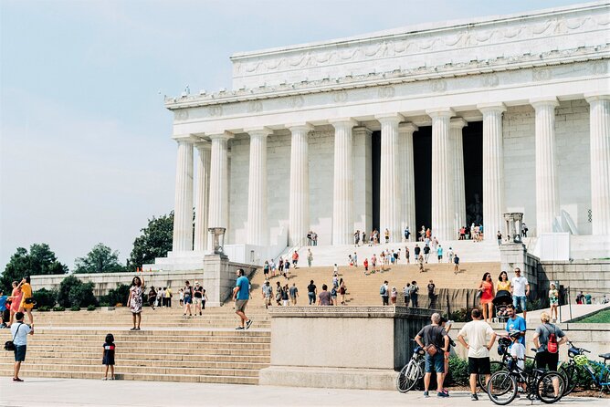 National Mall Tour with 10 Stops & U.S. Capitol or Museum Entry - War Memorials That Stay With You: Korean, WWII, and Vietnam