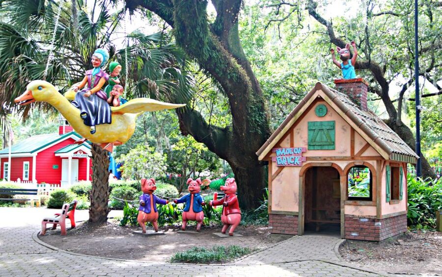New Orleans: 2-Hour 15-Minute City and Cemetery Tour by Bus - City Park and Cafe du Monde: why this break is more than a snack