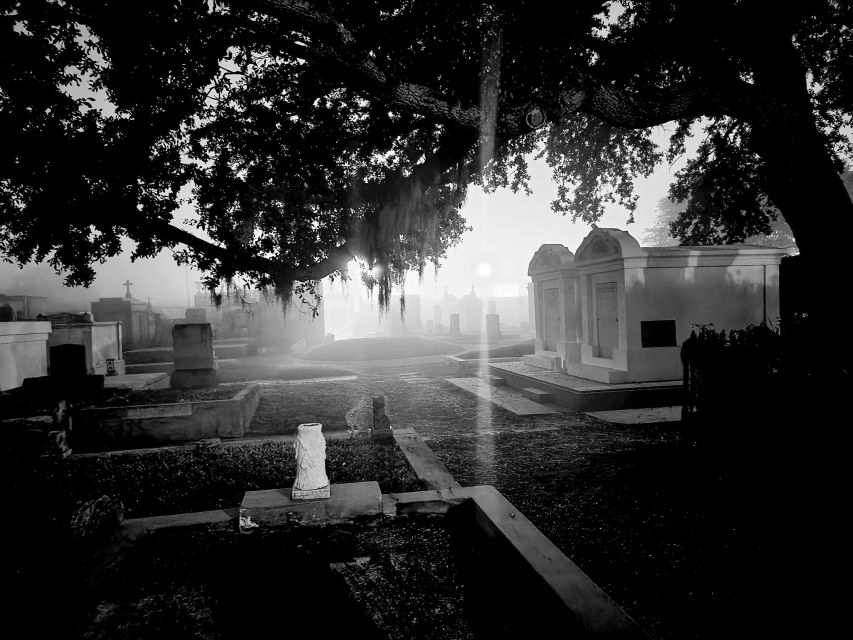 New Orleans: Cemetery Bus Tour At Dark with Exclusive Access - Odd Fellows Rest: Exclusive Access to a Secret Society Cemetery