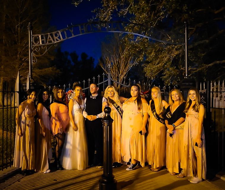 New Orleans: Cemetery Bus Tour At Dark with Exclusive Access - The Bus Ride: Short, Organized, and Built for Storytelling