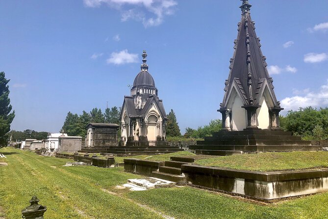 New Orleans Cemetery Walking Tour - Stop 1: The Hurricane Katrina Memorial and Why the Timing Matters