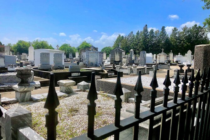 New Orleans Cemetery Walking Tour - Tomb Details You’ll Want to Look For (Before Your Guide Points Them Out)