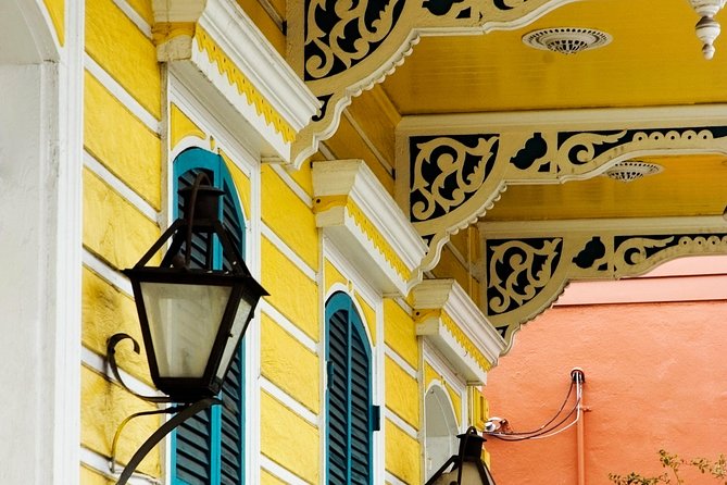 New Orleans City Tour: French Quarter, Garden District & Cemetery - Hotel pickup, a comfortable coach, and how the 3-hour rhythm works