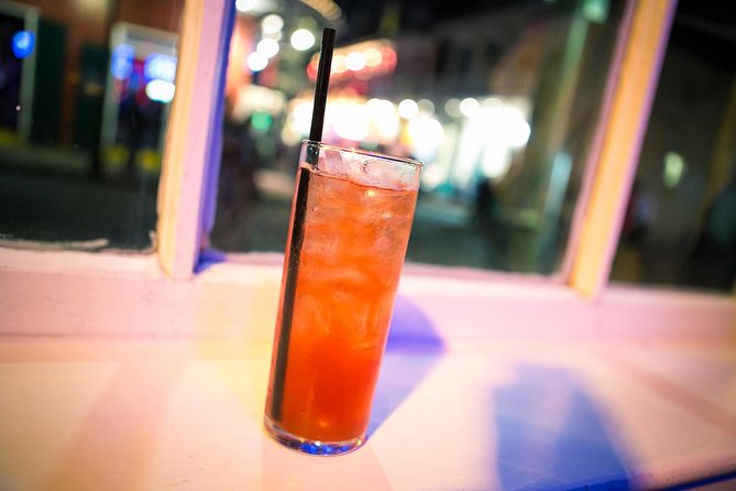 New Orleans Cocktail History Walking Tour in the French Quarter - The point of this tour: French Quarter cocktails with a story