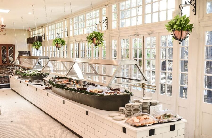 New Orleans: 'Court of Two Sisters' Jazz Brunch Buffet - 9:00 to 11:30 favorites, from omelets to grillades