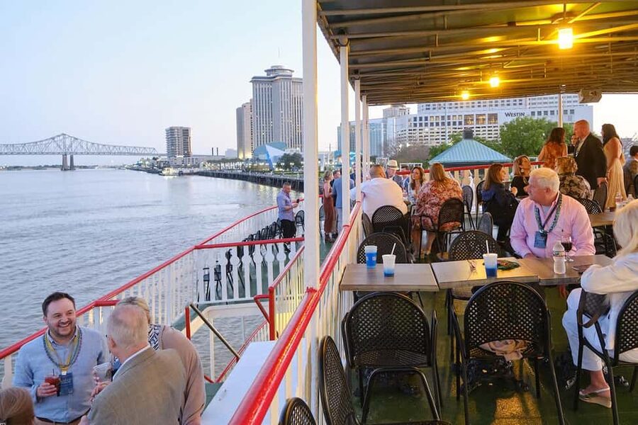New Orleans: Evening Steamboat Jazz Cruise + Optional Dinner - Narration and the engine-room moment: why it feels more than sightseeing