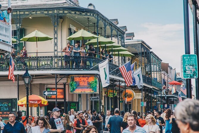 New Orleans French Quarter Food Tour: Cajun, Creole and Culture - Stop 3: The French Quarter food crawl, from gumbo to po-boys