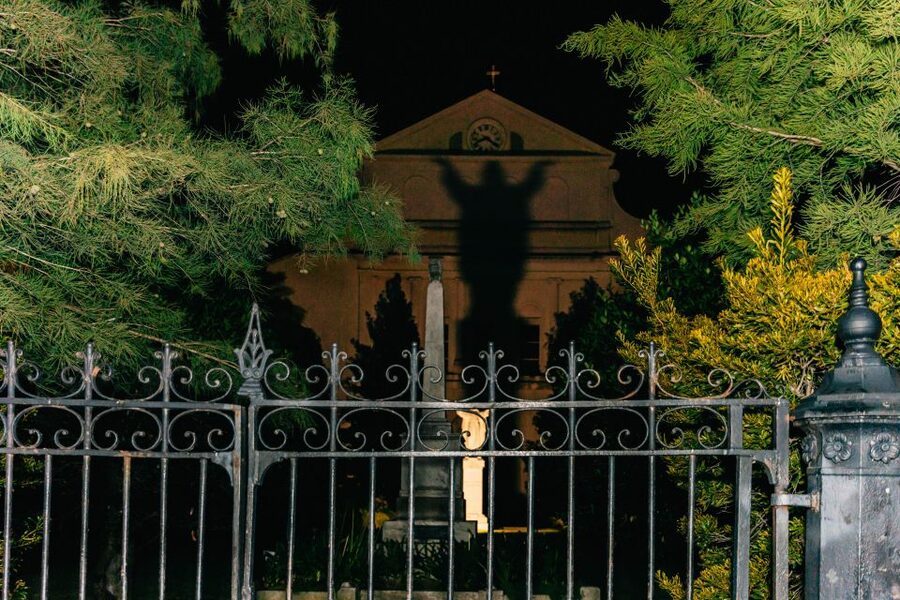 New Orleans: French Quarter Ghost Tour with Interior Visit - Meeting at the Red Door on Decatur St, then starting smart