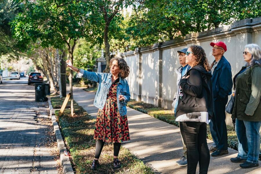 New Orleans: Garden District Guided Walking Tour - Garden District vs. the Quarter: why this tour feels like a reset