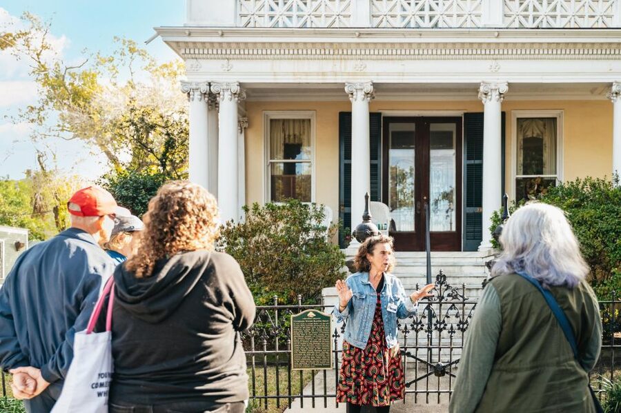 New Orleans: Garden District Guided Walking Tour - Stories about the people who shaped the neighborhood