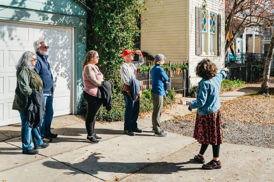 New Orleans: Garden District Guided Walking Tour - Magazine Street finish: turn the tour into a full day